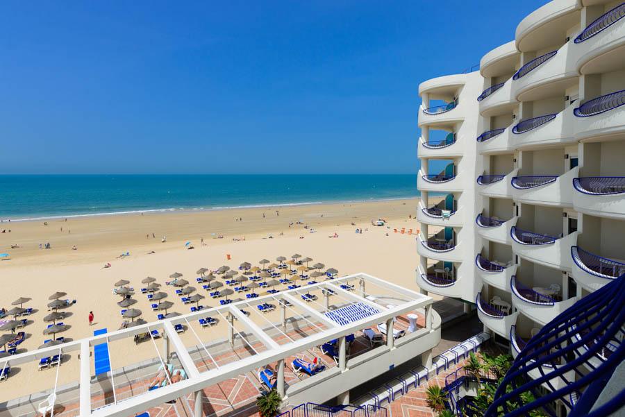 hotel-playa-victoria-cadiz-3